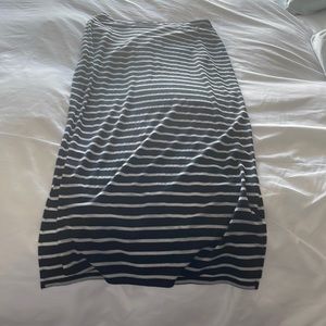 Maxi shorty with mini lining and side slits